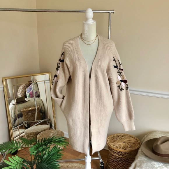 Strut & Bolt | Embroidered Sleeve Cardigan Sz L - Picture 2 of 8
